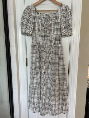 Simple Retro Checked Square-Neck Midi Dress with Puff Sleeves - Black & White